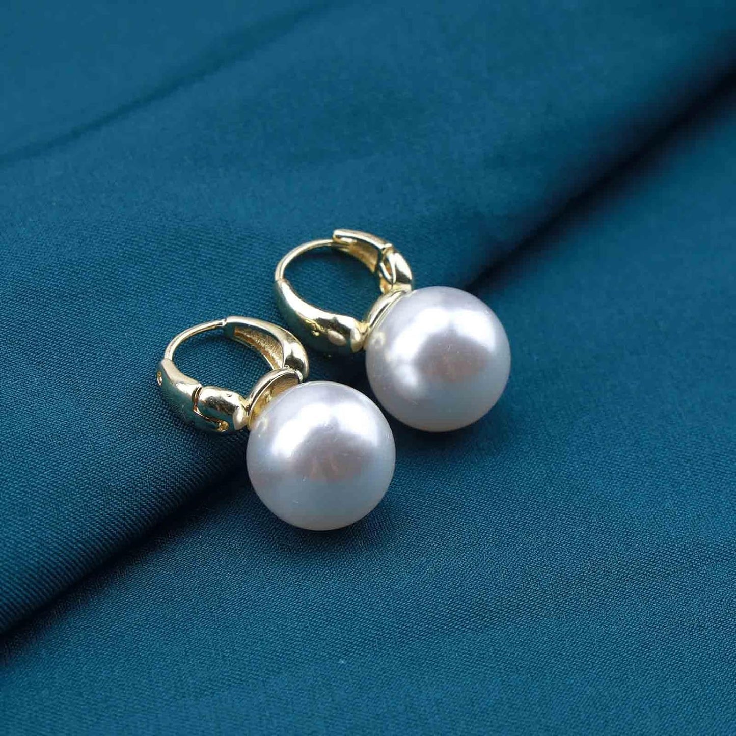 Bohemian Pearl Circular Earrings