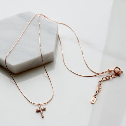 Cross pendant silk necklace