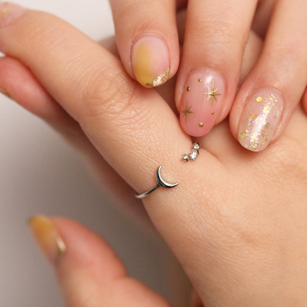 Mini moon star ring
