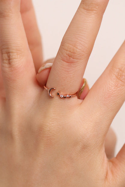 Mini moon star ring