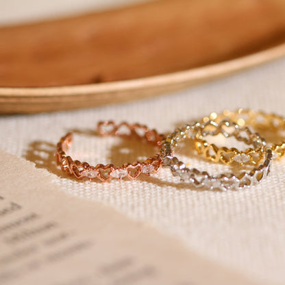 Cubic relay heart ring