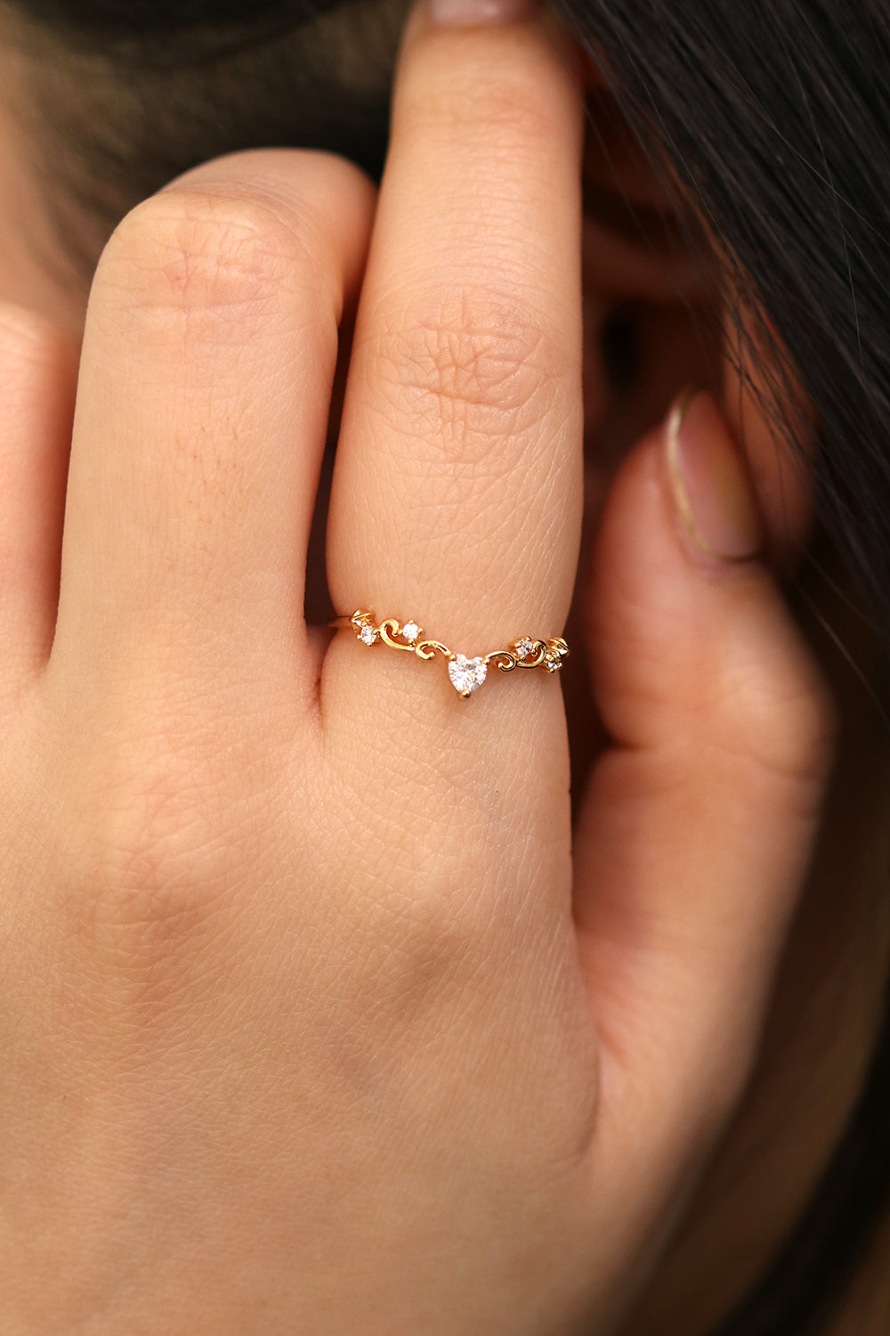 Elegant heart ring