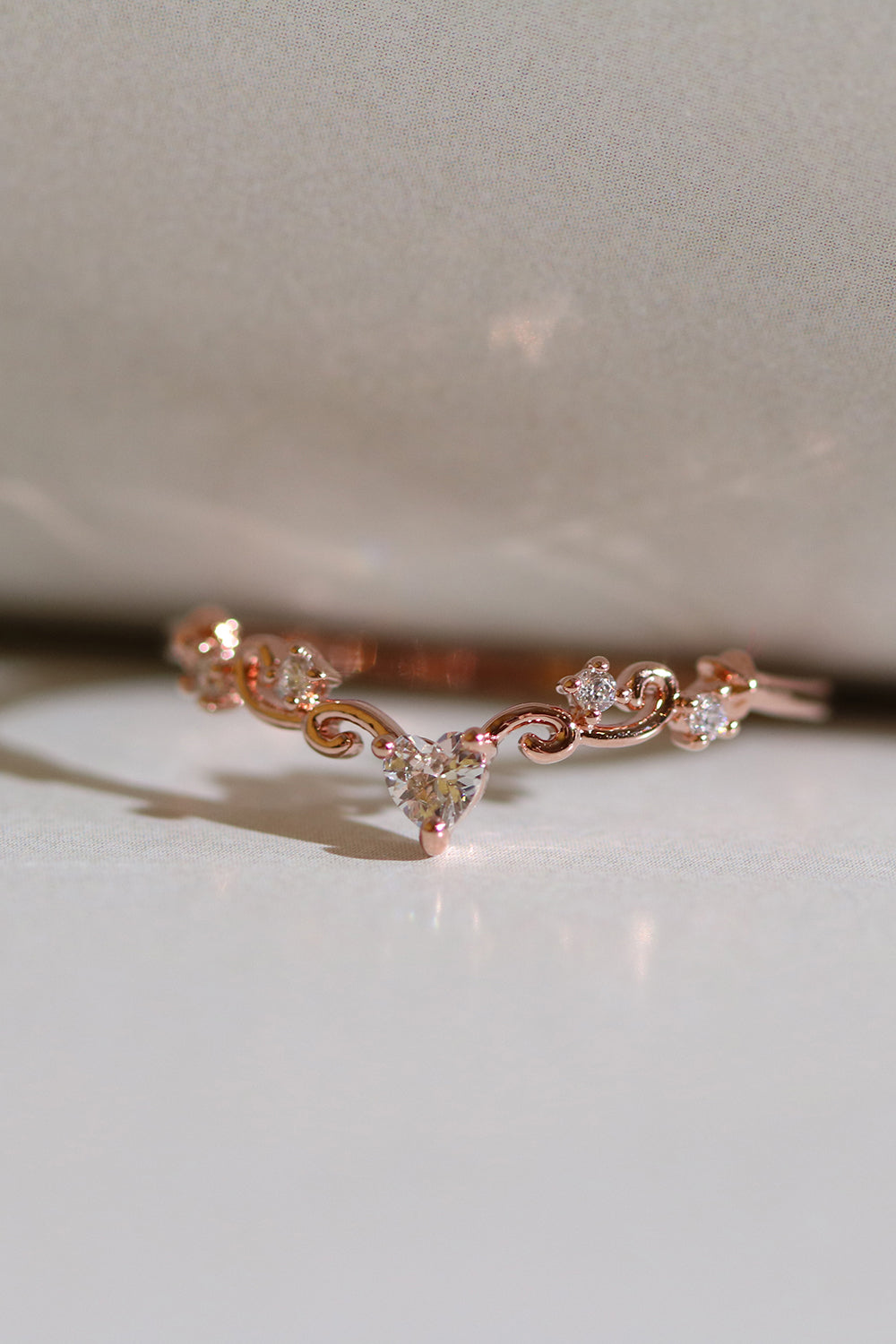 Elegant heart ring