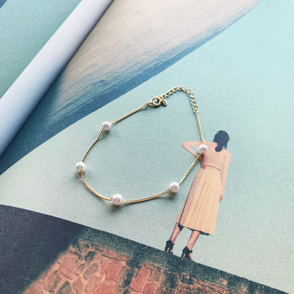 Five pearl relayed bracelet