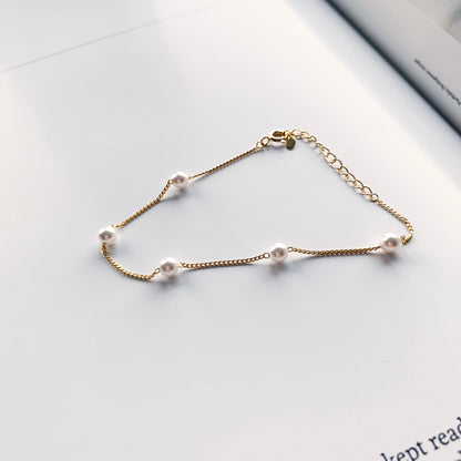 Five pearl relayed bracelet